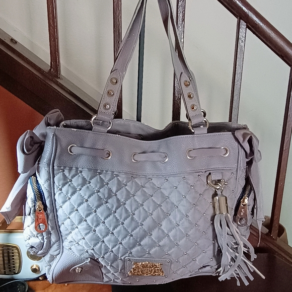 Juicy Couture Handbags - Juicy Couture Quilted Y2K Daydreamer Lilac Shoulder Bag